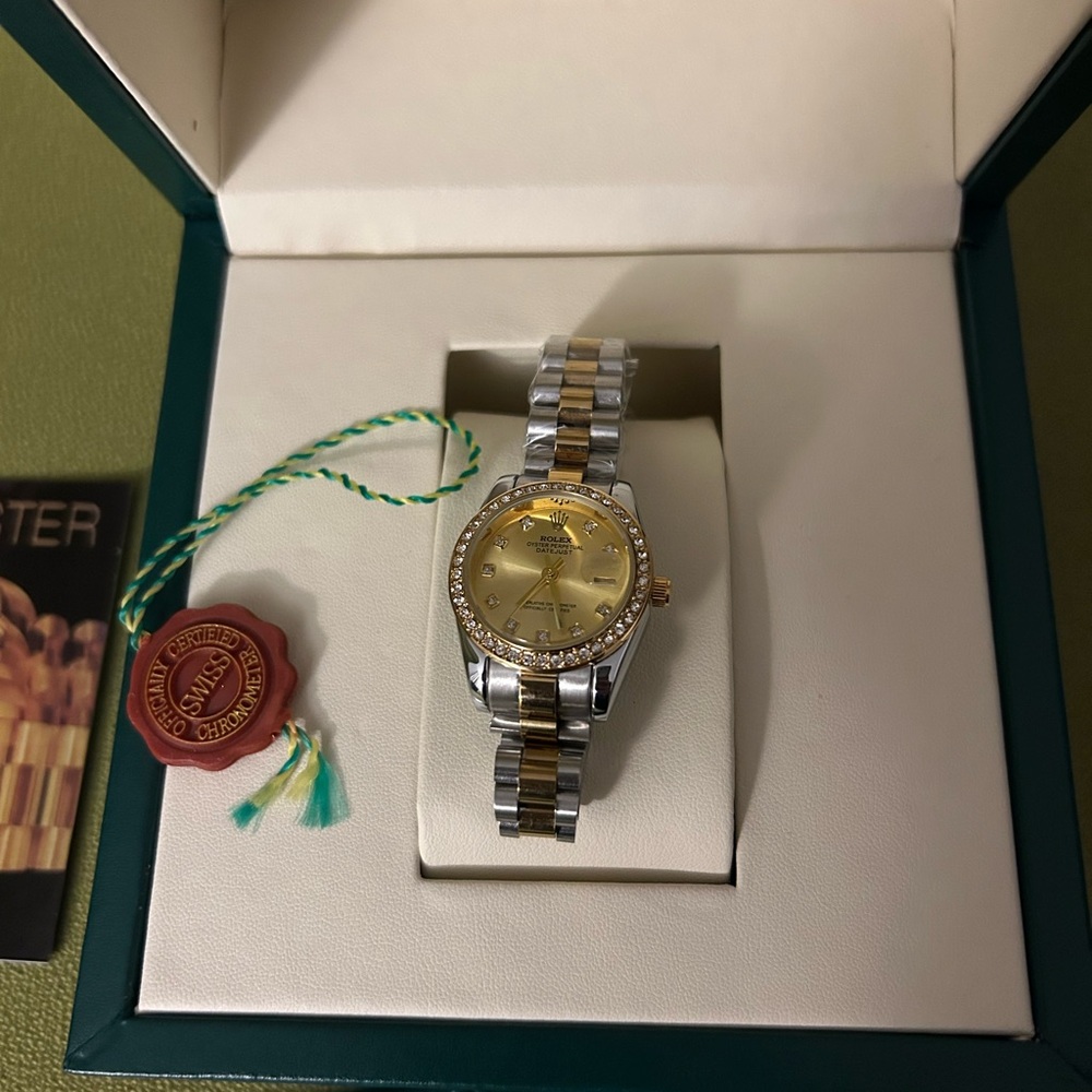 Women’s Rolex oyster watch